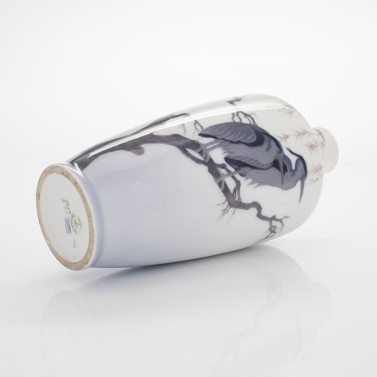 Royal Copenhagen, maljakko, posliinia, Royal Copenhagen, 1900-luvun alkupuoli.