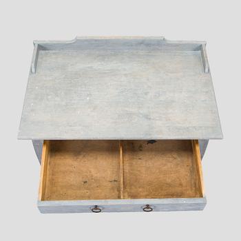 Desk.