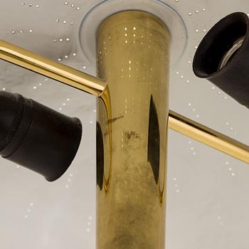 Paavo Tynell, A mid-20th century '5061' table lamp for Taito Finland.