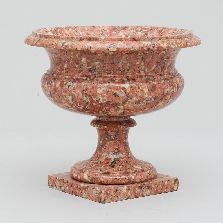 A Swedish Empire 19th century Garberg granitell urn.