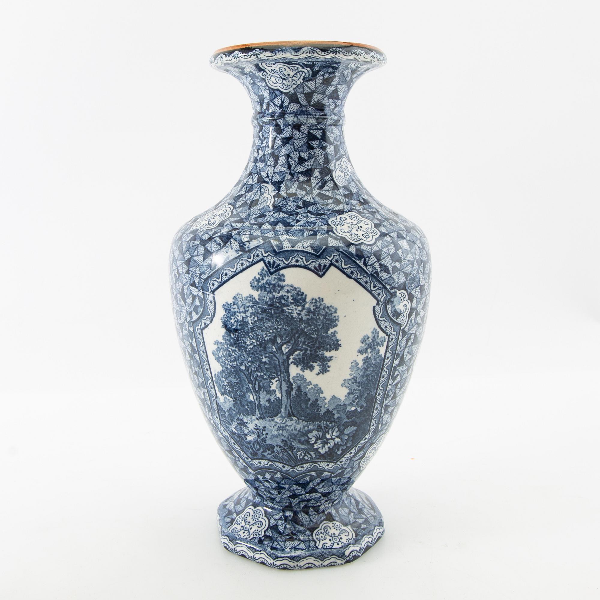 Vases/Urn 5 pcs Rörstrand/Villeroy Boch etc. early 20th century porcelain.