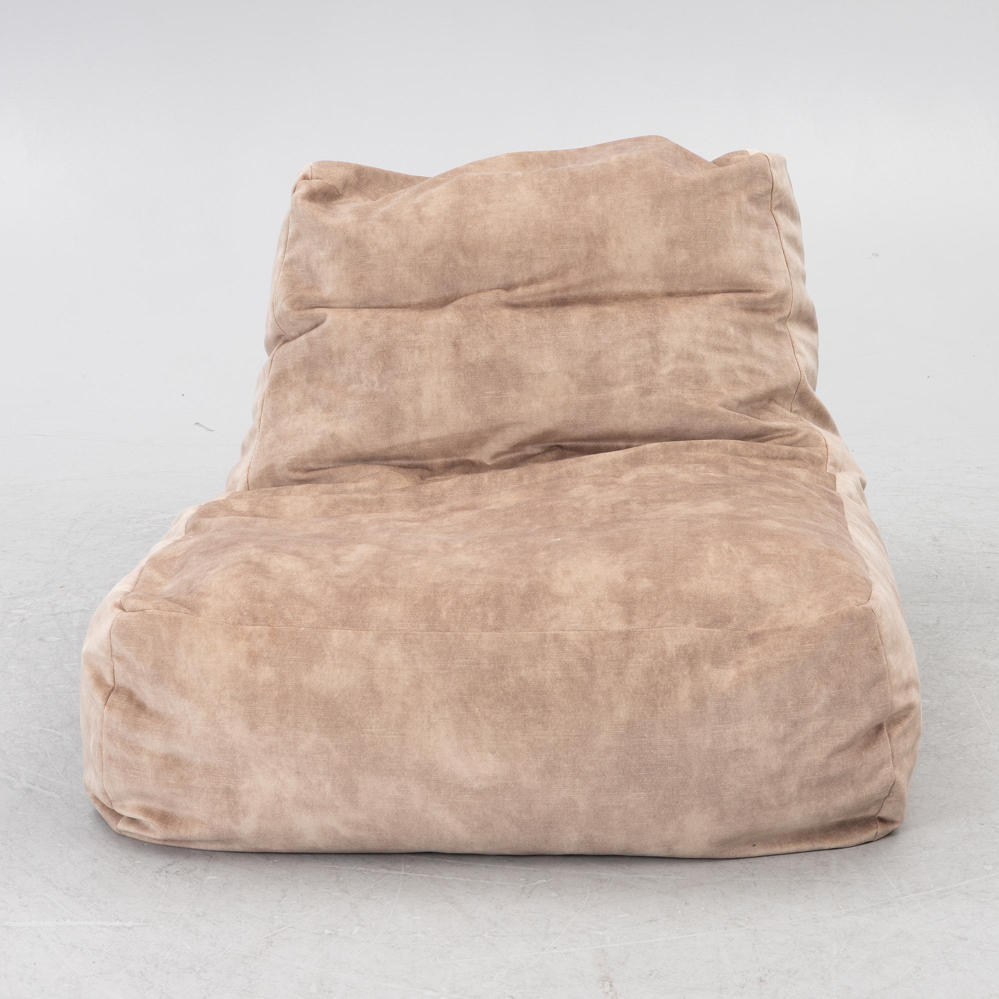 A 'Zoe small' lounge chair, Verzelloni, Italy.