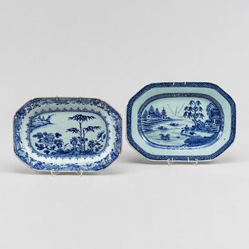 Two blue and white serving dishes, Qing dynasty, Qianlong (1736-95).