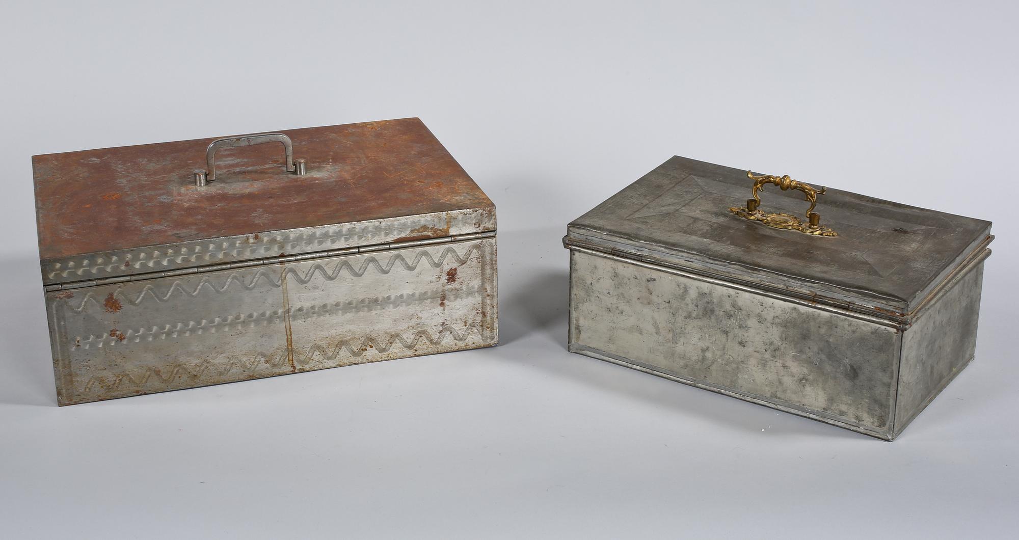 ASKAR, 2 st, plåt, 1900-tal.