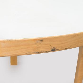 Alvar Aalto, matbord, modell 91, Artek, Finland 1900-talets slut.