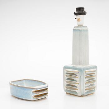 Einar Johansen, pöytävalaisin ja kulho, Söholmin keramiikka, Bornholm, Tanska, 1900-luvun puoliväli.