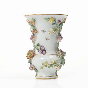 Meissen, Potpurriurna med lock, porslin, omkring 1900.