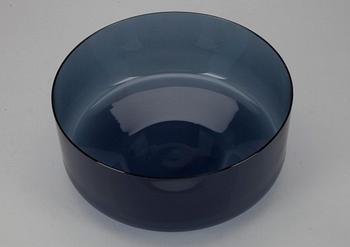 Timo Sarpaneva, A BOWL.