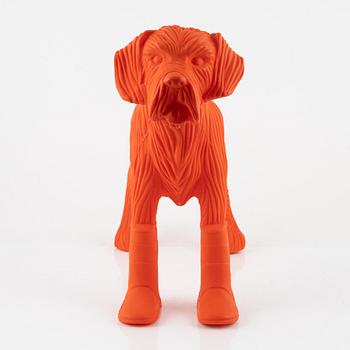 William Sweetlove, "Cloned Schnauzer with water bottle".