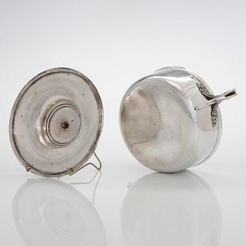 An Odiot silver tureen, Paris, 1819-1838.