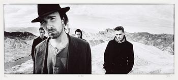 Anton Corbijn, "22:U2", 1982-2003.