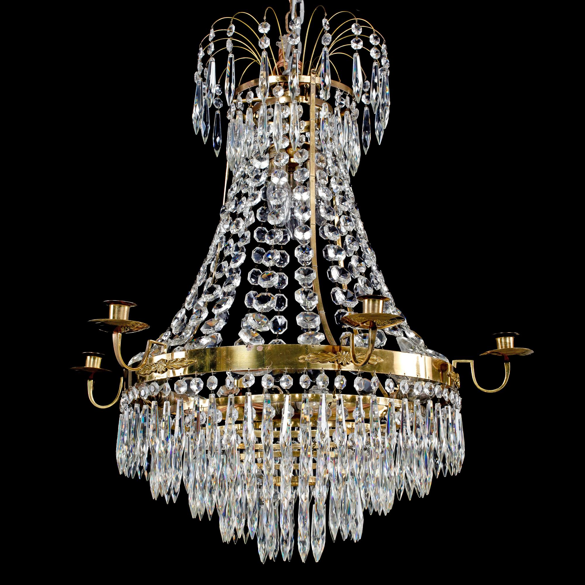 LJUSKRONA, gustaviansk stil, 1900-tal. Höjd 73 cm.