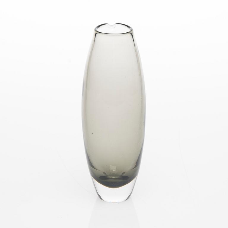 TILLBRINGARE, glas, i-linjen, signerad, Timo Sarpaneva, Iittala -57. Formgiven 1956.