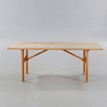 A dining table, model 6284  by Børge Mogensen for Fredericia Stolefabrik 1958.