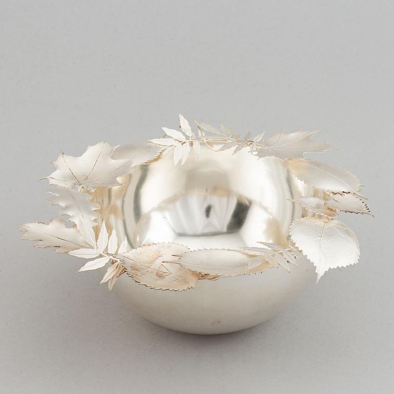 Caroline Lindholm, a sterling silver bowl, Stockholm 2011.