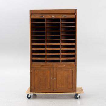 An archive cabinet, fmid/irst half of the 20th century.