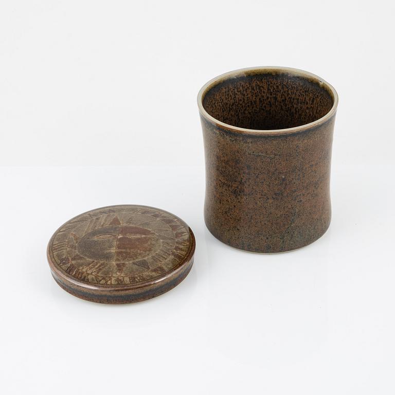 Carl-Harry Stålhane, burk med lock, stengods, Rörstrand Ateljé, signerad.