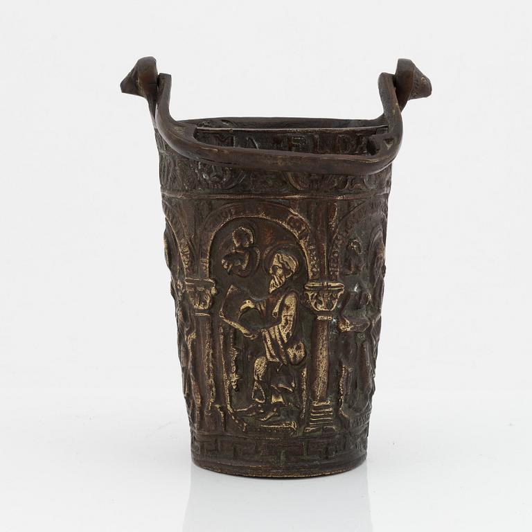 A Historismus period bronze bucket, 19th Century.