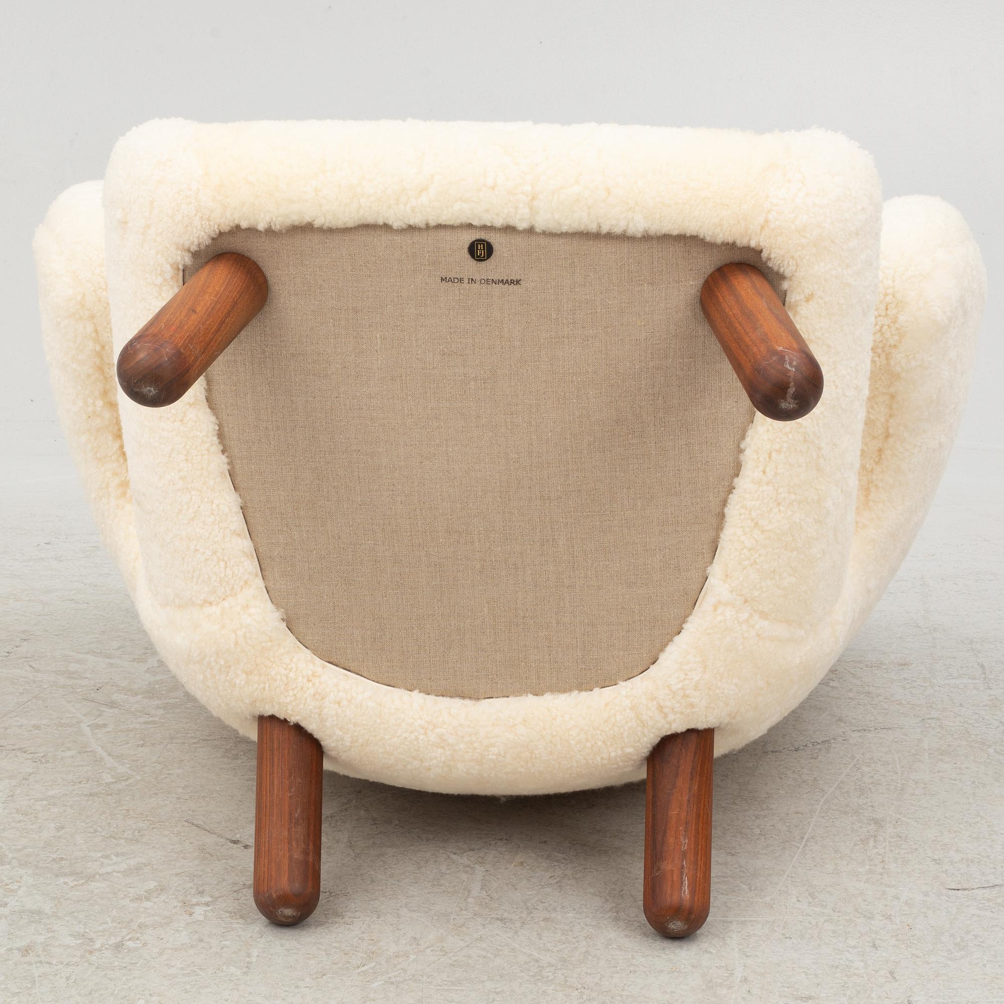 Finn Juhl, fåtölj, "Pelican Chair", House of Finn Juhl, Danmark.