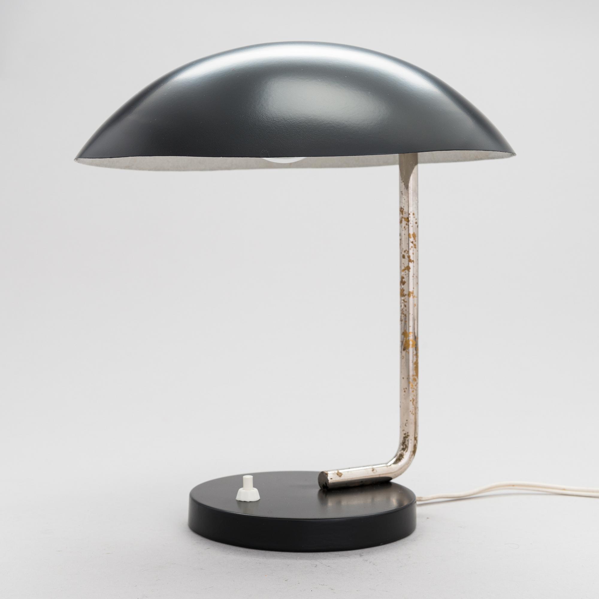 Paavo Tynell, a 1930's '5310' table lamp for Taito.