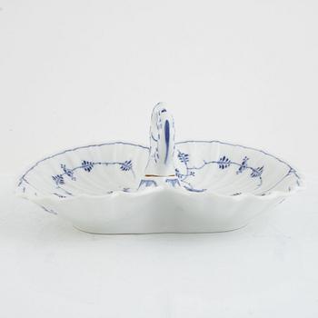 Cake stand, porcelain, "Musselmalet", Royal Copenhagen, Denmark.