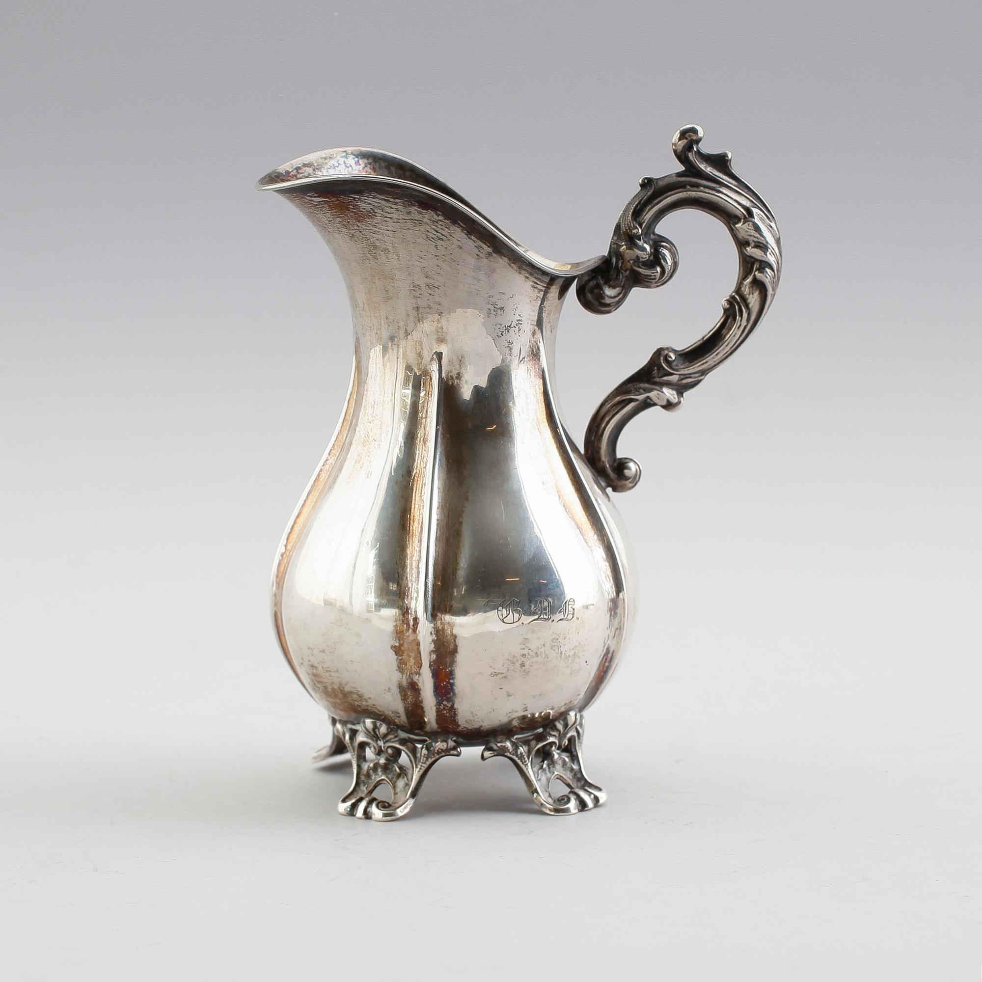 GRÄDDKANNA, silver, svenska stämplar, 1874. Vikt ca 131 gram.