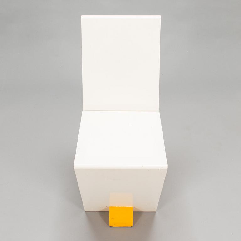 Olavi Hänninen, a 1985 'Gallina' (Hen) chair.