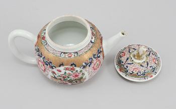 TEKANNA, porslin, Kina, 1700-tal.