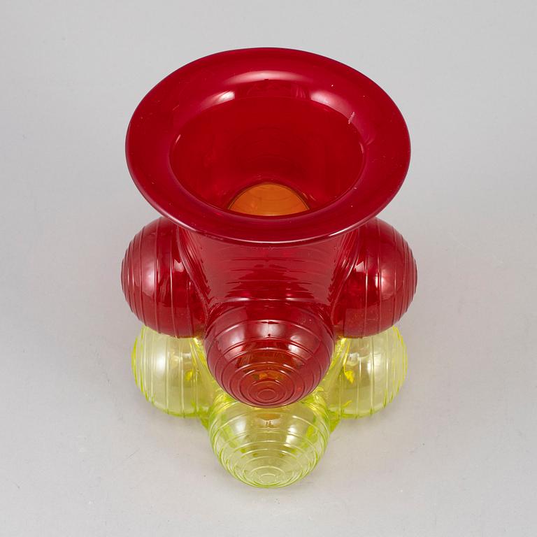 NANNY STILL, a 'Pajazzo' glass vase from Riihimäen Lasi Oy, Finland, 1970's.