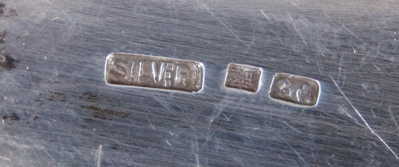 PLUNTA samt PUDERDOSA, silver.