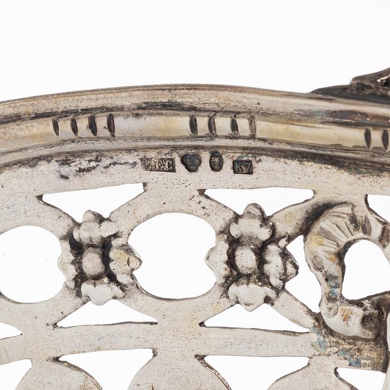 Carl Fredrik Carlman, A Swedish silver sweet-meat basket, mark of CF Carlman, Stockholm 1912.