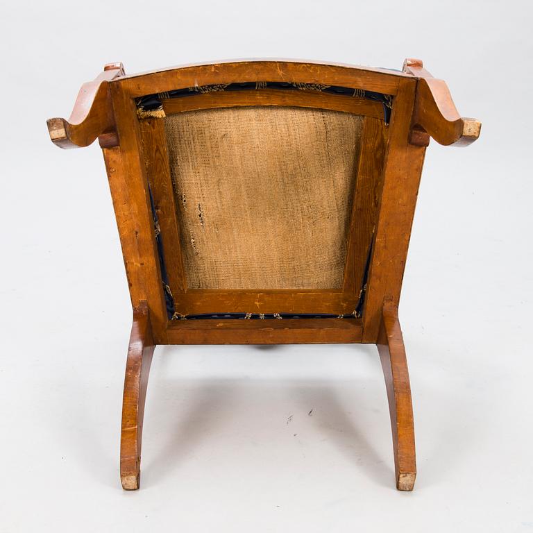 A RUSSIAN BIEDERMEIER CHAIR, ca 1820-1840s.