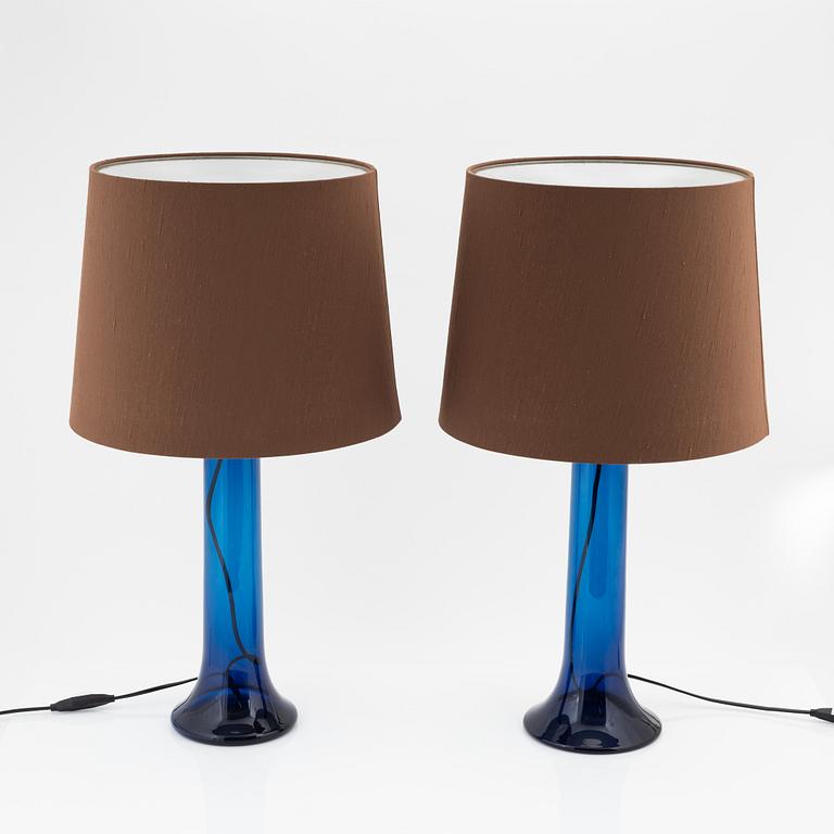 A pair of blue glass table lights, Luxus, Vittsjö.