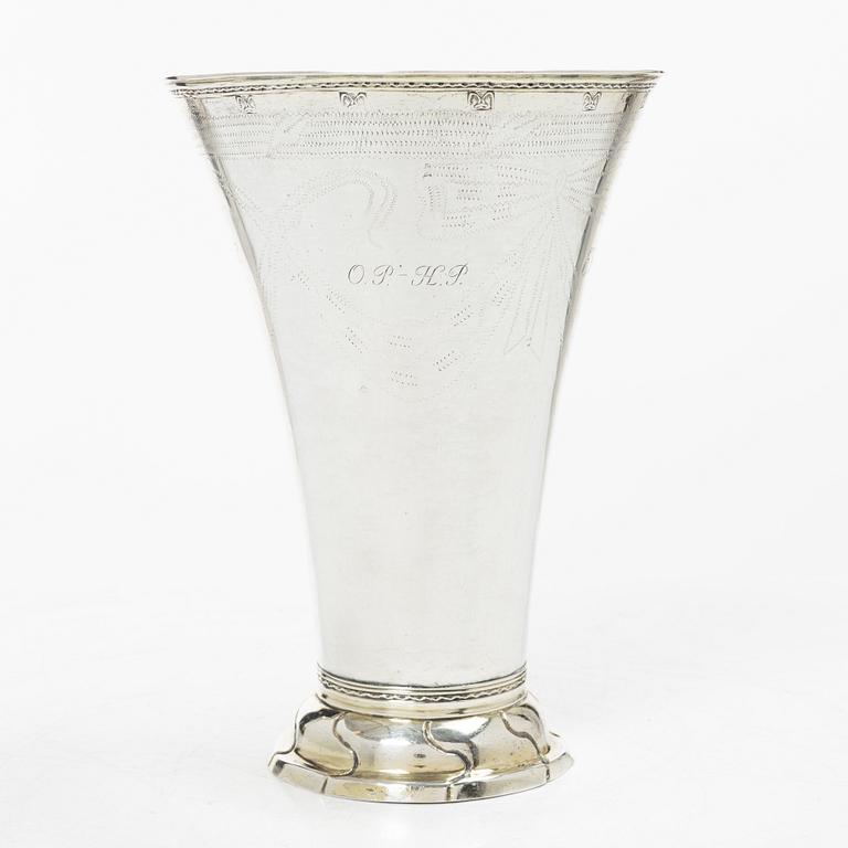 A Swedish 18th century parcel-gilt silver beaker, mark of Eric Ramstedt, Härnösand 1795.