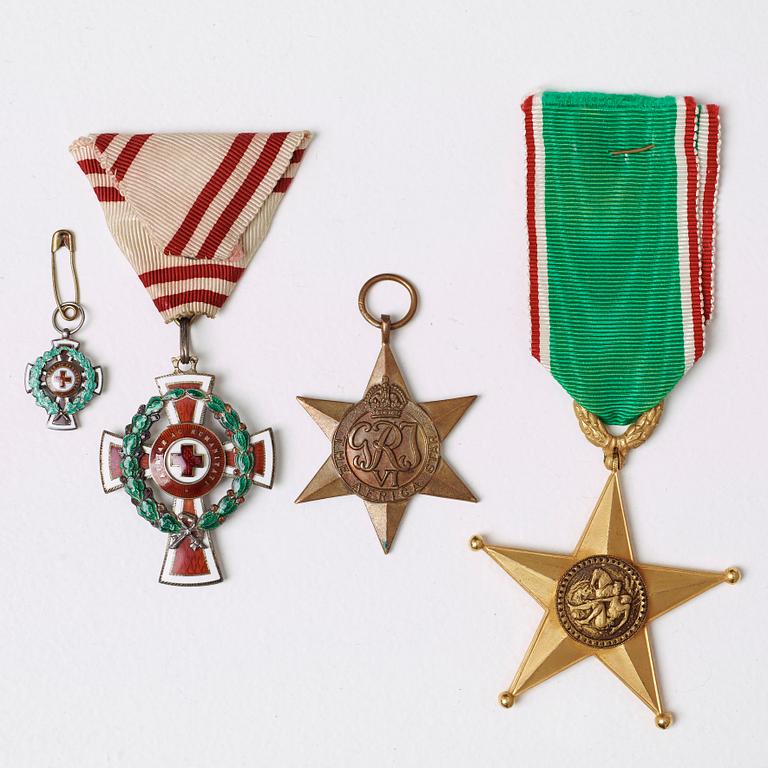 ORDENSTECKEN 2 st SAMT MEDALJ, bla The Africa Star, 1900-tal.
