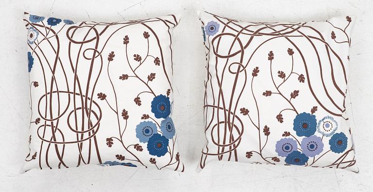 Josef Frank, gardiner, ett par samt kuddar, ett par, "Loops", Firma Svenskt Tenn.