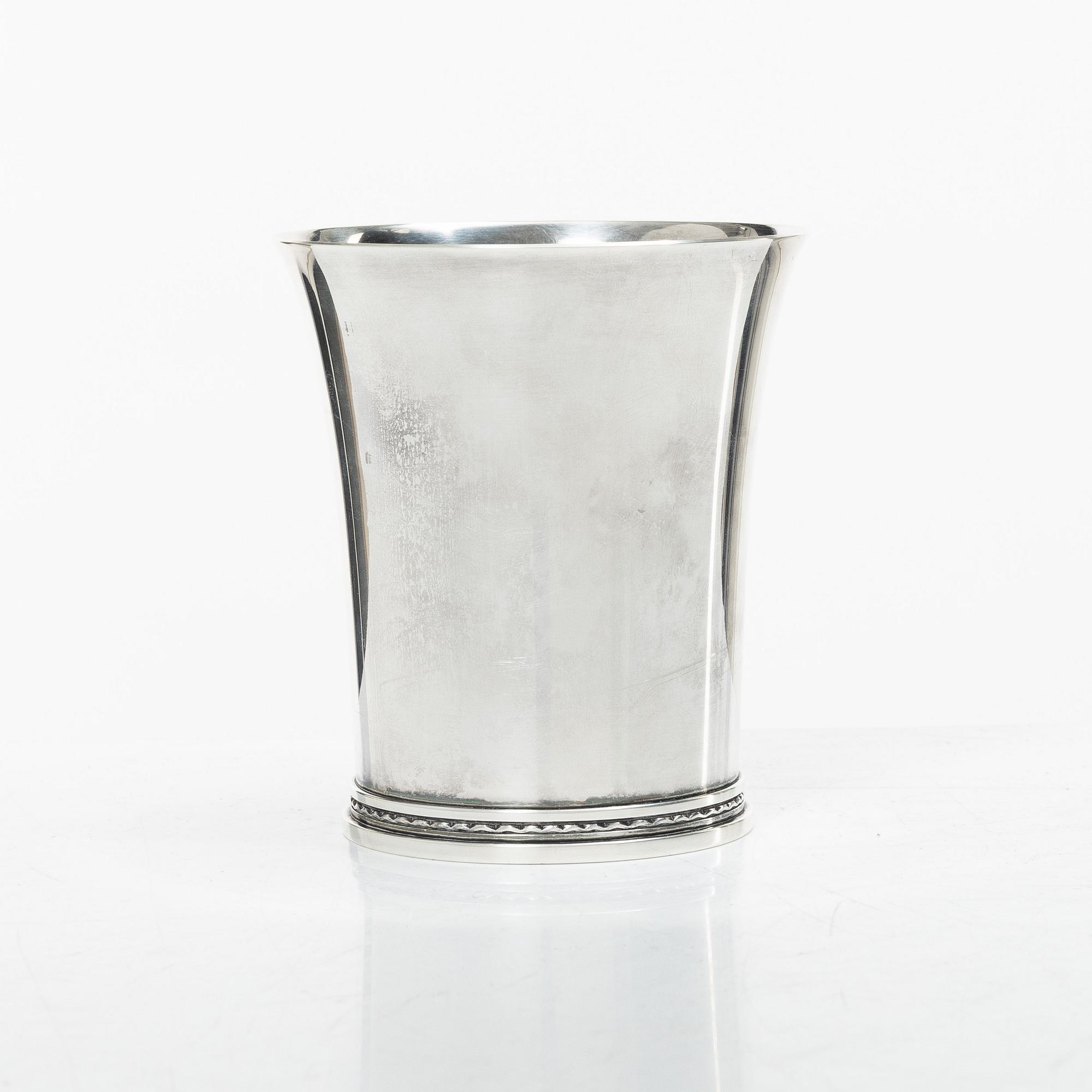 Eric Råström, a silver vase, Råströms Silver- O Nysilverfabrik, Stockholm, 1972.