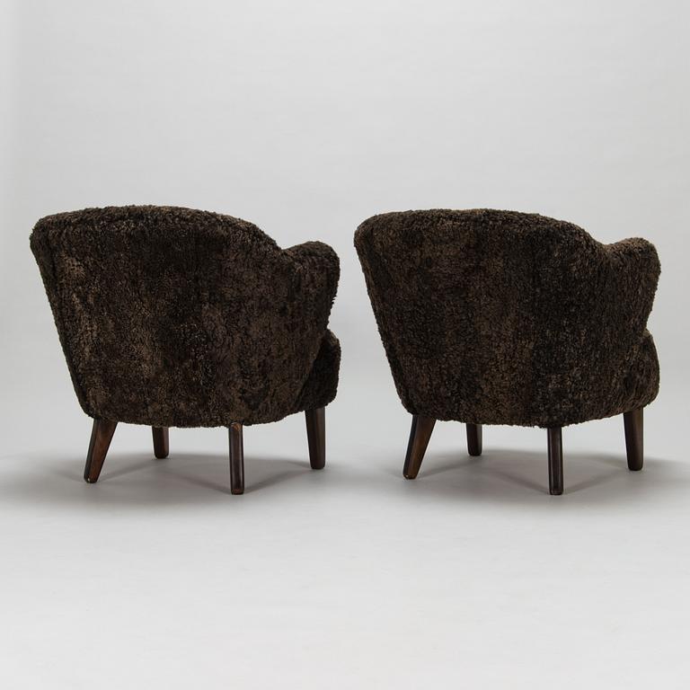 Flemming Lassen, a pair of armchairs manufactured by Asko 1952-1956.