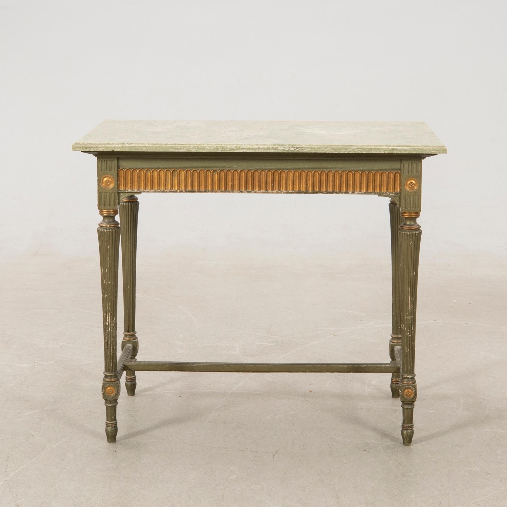 Salon group 3 pcs Gustavian style first half of the 20th century.