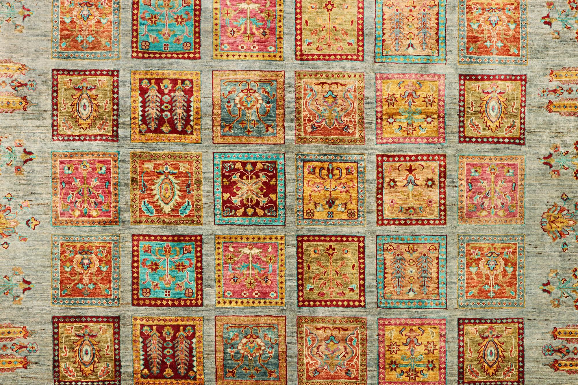 A Ziglar carpet a. 279 x 210 cm.