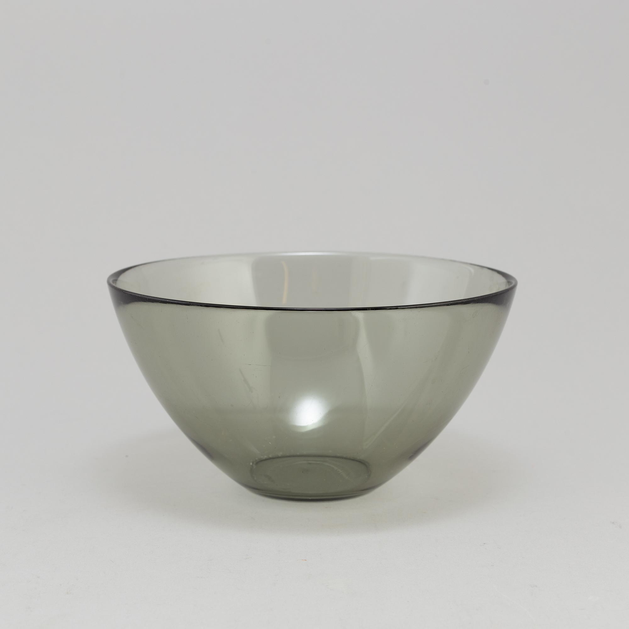 Seven 'Fuga' glass bowls by Sven Palmqvist, Orrefors.