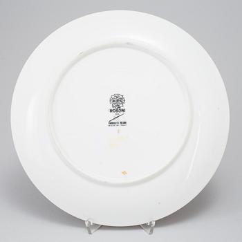 PIERO FORNASETTI, tallrik, porslin, "Rosoni", Milano, Italien.