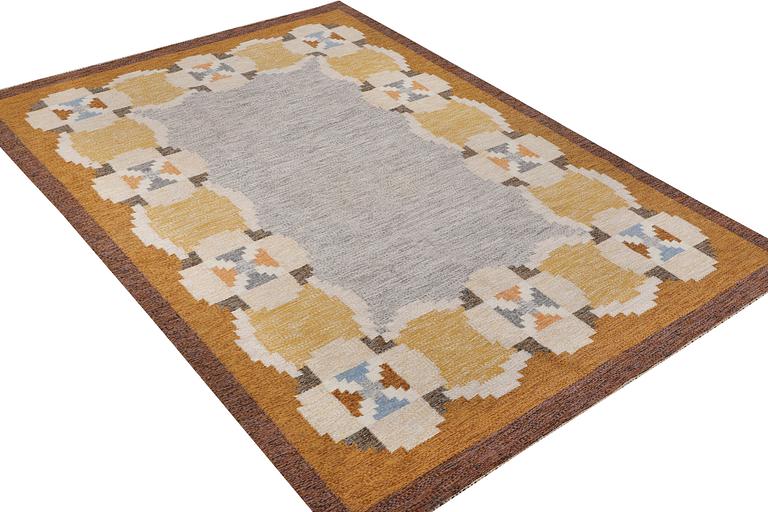 Ingegerd Silow, a flat weave carpet, signed IS, a. 286 x 197 cm.