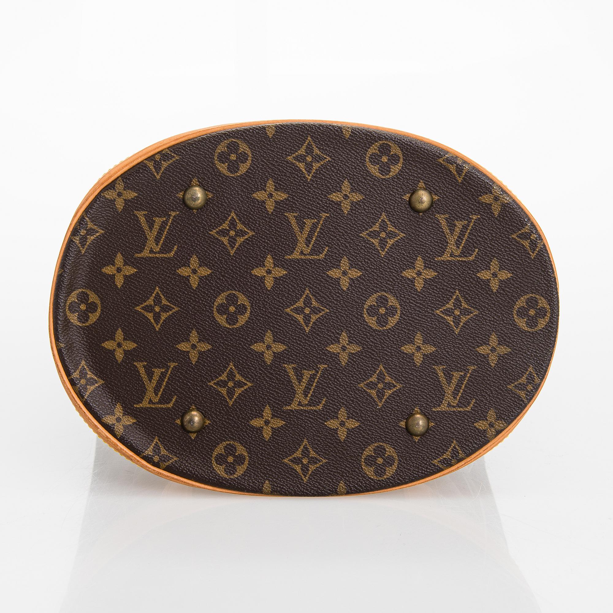 Louis Vuitton, "Bucket" ja pochette, laukku.