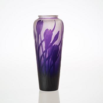 An Alf Wallander Art Nouveau cameo glass vase, Kosta, circa 1909.