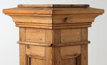 PIEDESTAL, gustaviansk stil, 1800/1900-tal.