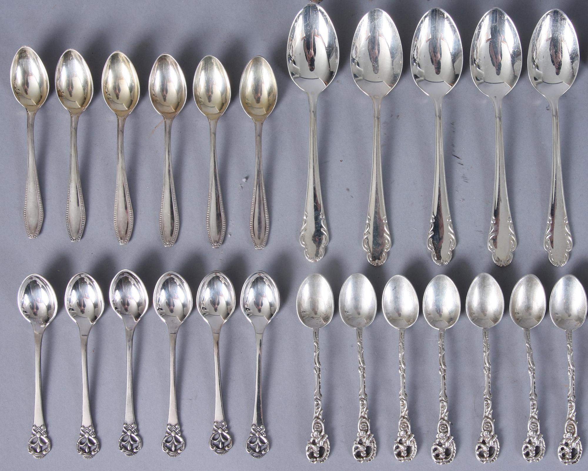 PARTI SKEDAR, 128 st, silver, mest Sverige, 1900-tal. Tot vikt 1240 g.