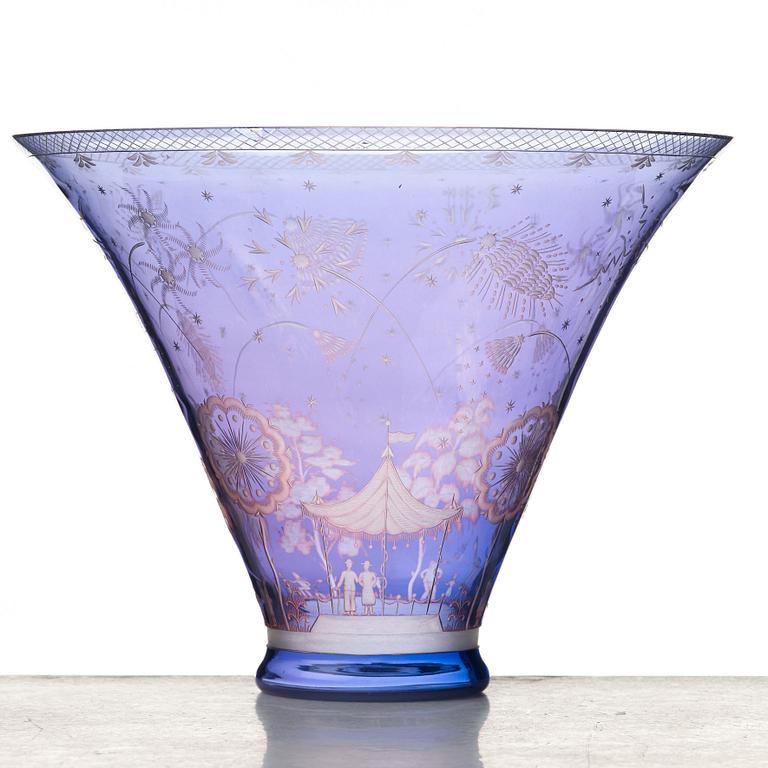 Edward Hald, an engraved glass bowl "Fireworks", Orrefors, Sweden 1945.