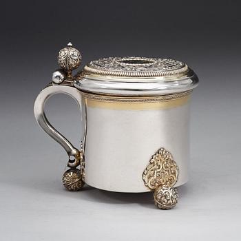 A Swedish 18th century parcel-gilt tankard, marks of Herman Hermansson, Göteborg 1725.