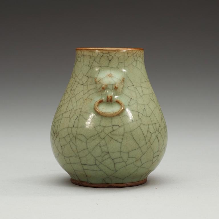 VAS, keramik. Qing dynastin (1664-1912).